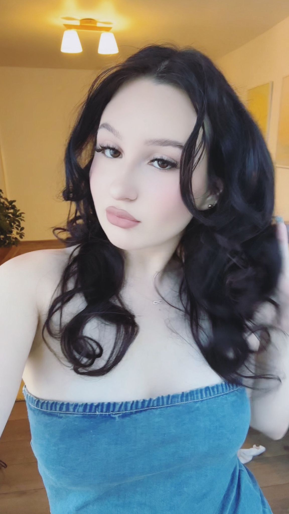 Alt Image